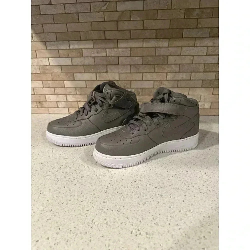 Nikelab Air Force 1 Mid